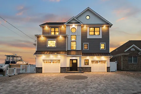 Marine custom home front elevation — Brick Township, Ocean County New Jersey, built by H&N Custom Homes